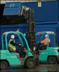 Mitsubishi-trucks.jpg