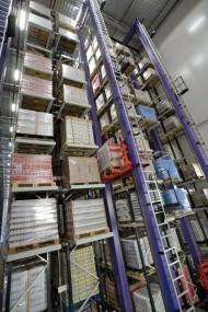 warehouse-and-storage-retrieval-machine-300dpi