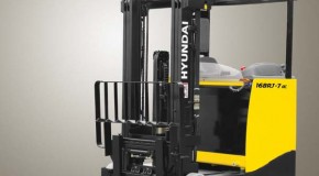 Hyundai presents its new reach trucks